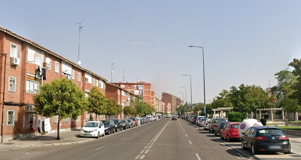 Detenido un hombre desnudo tras agredir a policías municipales