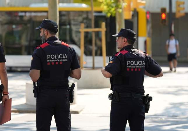 mossos l'hospitalet de llobregat europa press