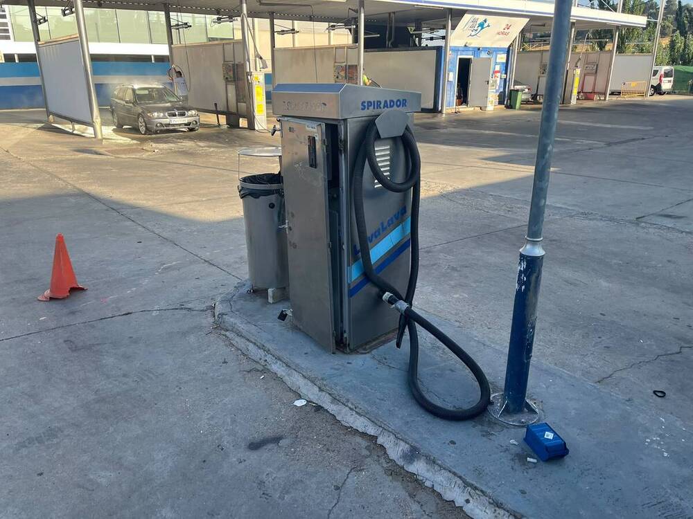 Dos arrestados por robos con fuerza en lavaderos de vehículos
