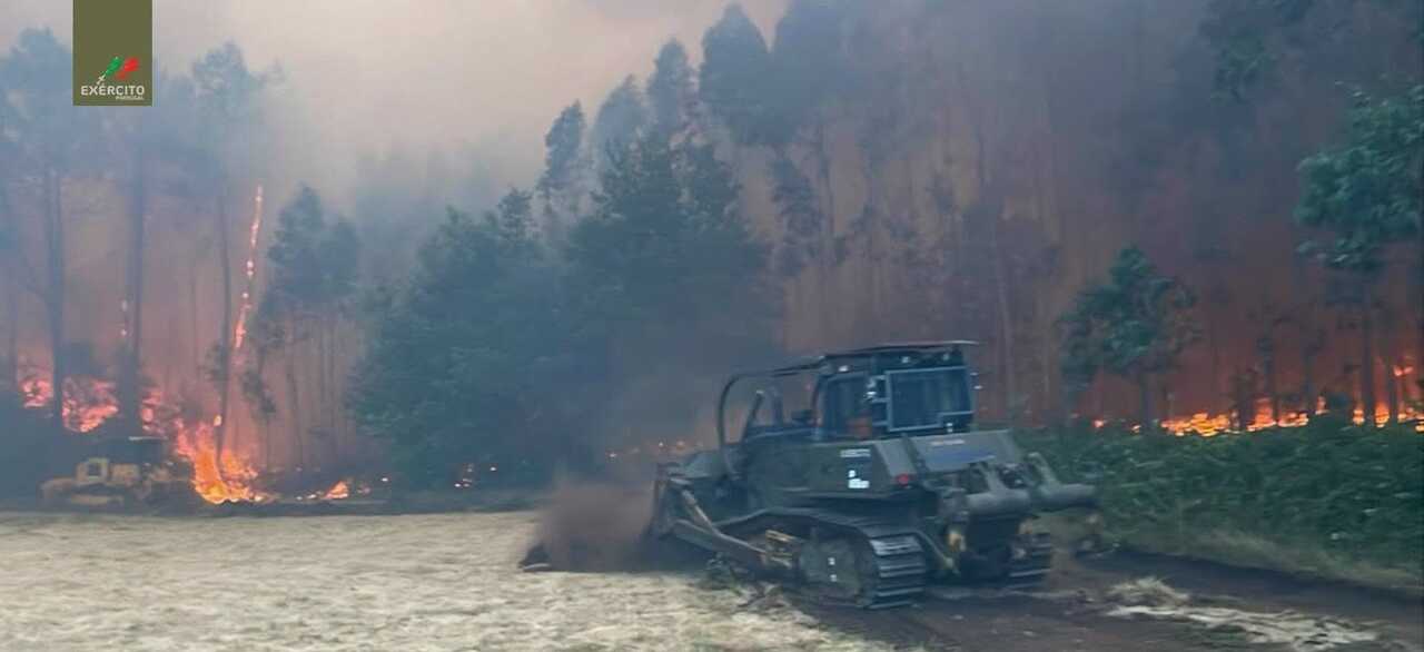 El mayor incendio forestal del año en Portugal arrasa más de 13.000 hectáreas en Vouzela
