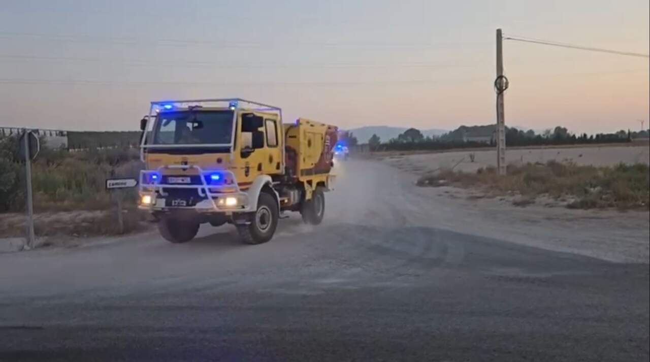 La Región de Murcia envía 20 efectivos para ayudar en el incendio de Vall d’Uxó