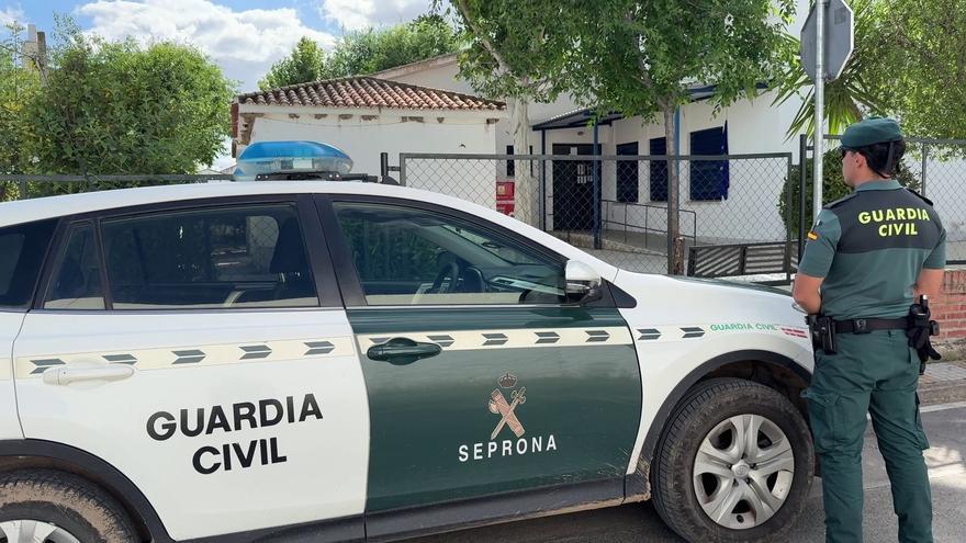 Hallan un cráneo con aparentes signos de violencia y otros restos óseos en el desván de una casa de Toledo