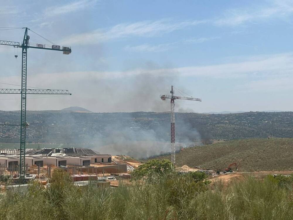 Incendio de pastos entre Los Lavaderos y La Legua