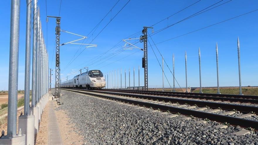 Suspendida la alta velocidad entre Madrid y Andalucía por un incendio en Córdoba