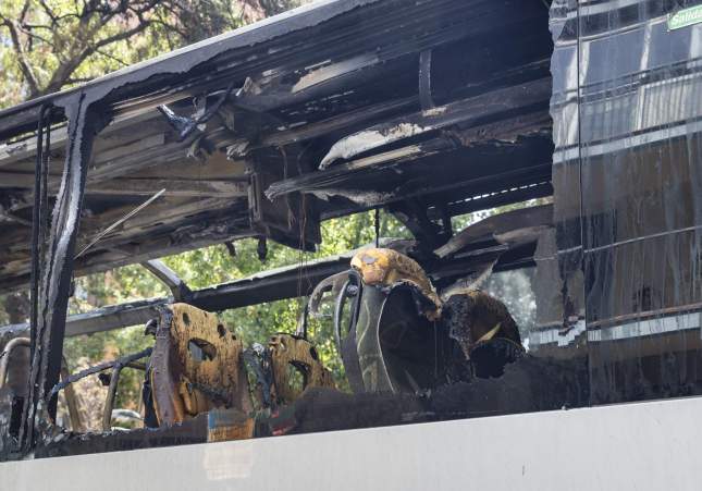 Incendi bus rambla guipuzcoa Sant Martí04