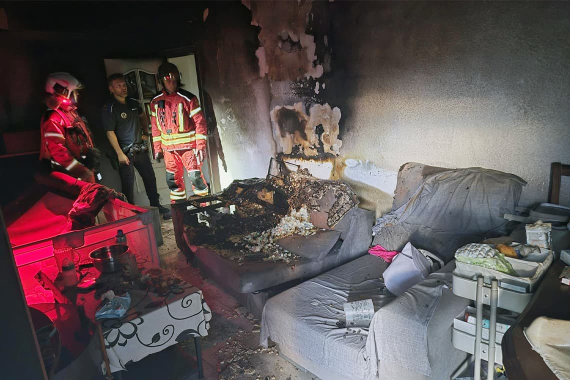 Incendio en Torrejón de Ardoz: Varios vecinos atendidos por inhalación de humo y quemaduras en vivienda de la calle Londres