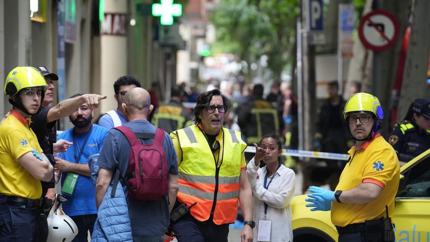 El incendio de una catenaria en el metro de Barcelona deja 120 personas atendidas