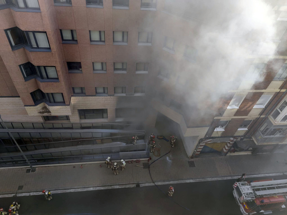 Un incendio afecta a la sede de Cruz Roja