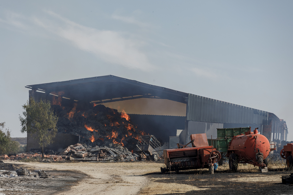 La Asociación de Bomberos de Segovia pide una revisión de los protocolos de emergencia tras el incendio en Brieva
