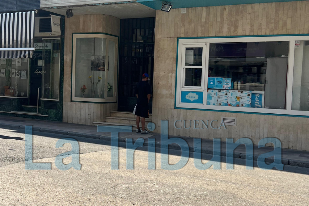 La Policía Local impone denuncias por miccionar en la calle