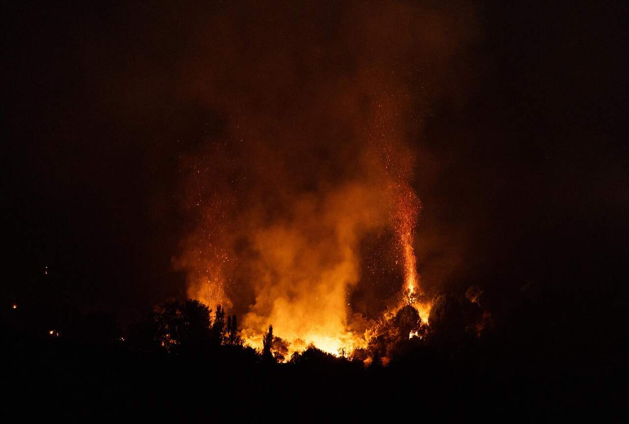 El viento amenaza con complicar la extinción de los incendios de Madrid, Ávila y Toledo