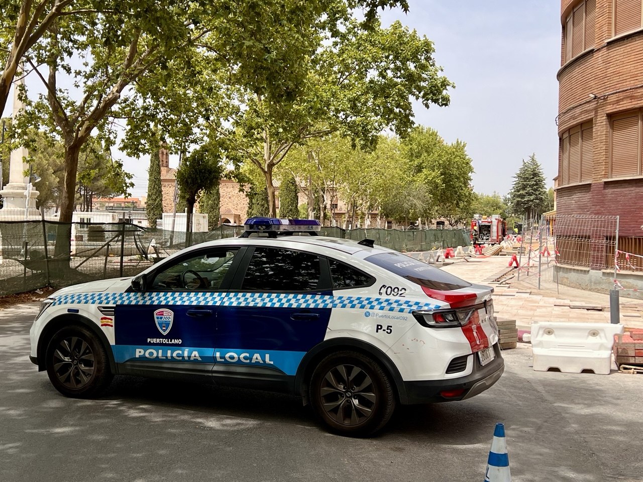 Puertollano: Los bomberos estrangulan la fuga de gas producida por una máquina en las obras del Bosque