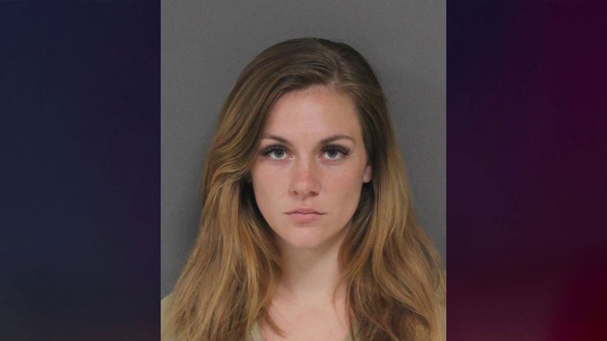 Mujer de 25 años arrestada en Nueva Jersey por asalto sexual a niña de 2 años grabado en Snapchat