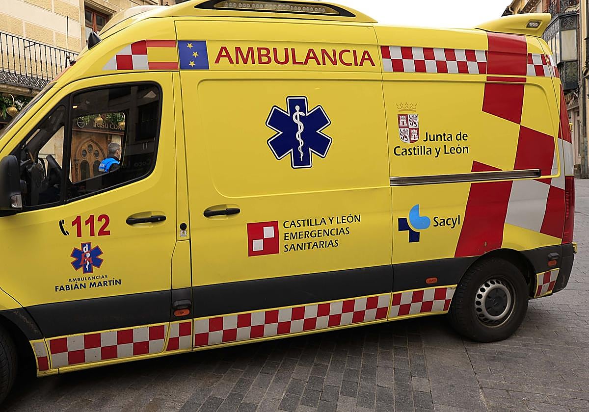 Herida una mujer tras salirse de la vía con su coche en un pueblo de Salamanca