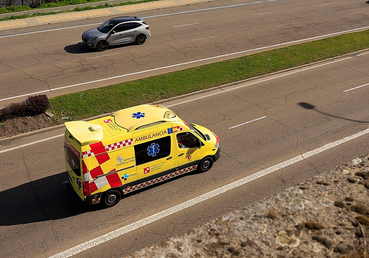Dos accidentes de tráfico de madrugada dejan dos jóvenes heridos en Salamanca