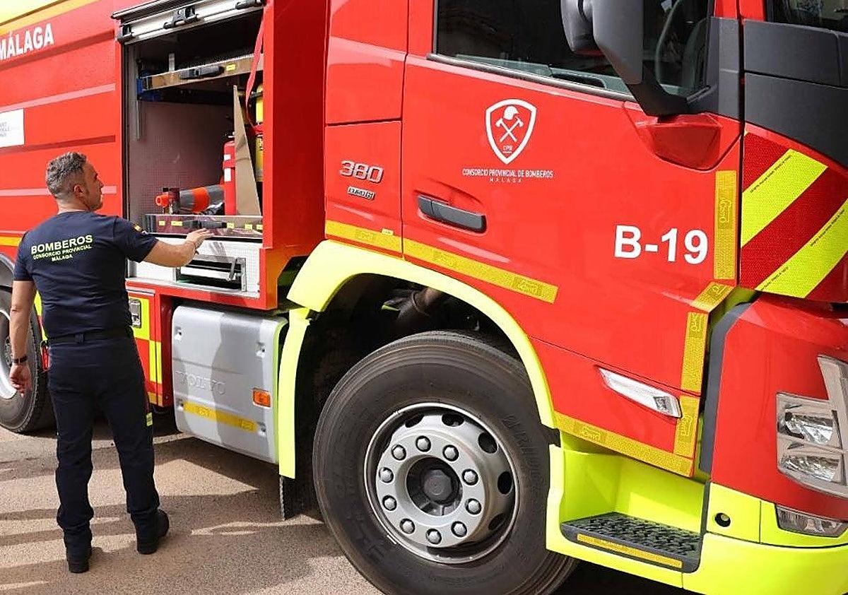 Evacuan un edificio en Torremolinos por el incendio de un colchón de madrugada