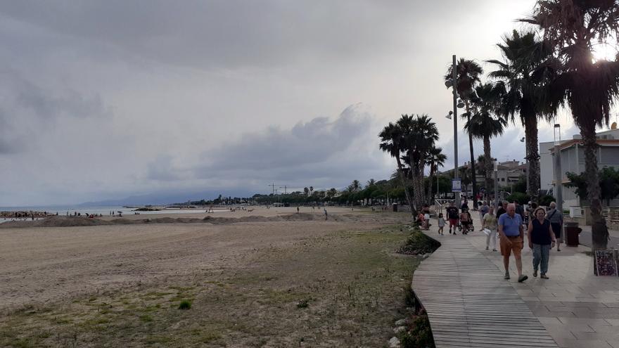 Muere ahogado un hombre de 47 años en una playa de Cambrils