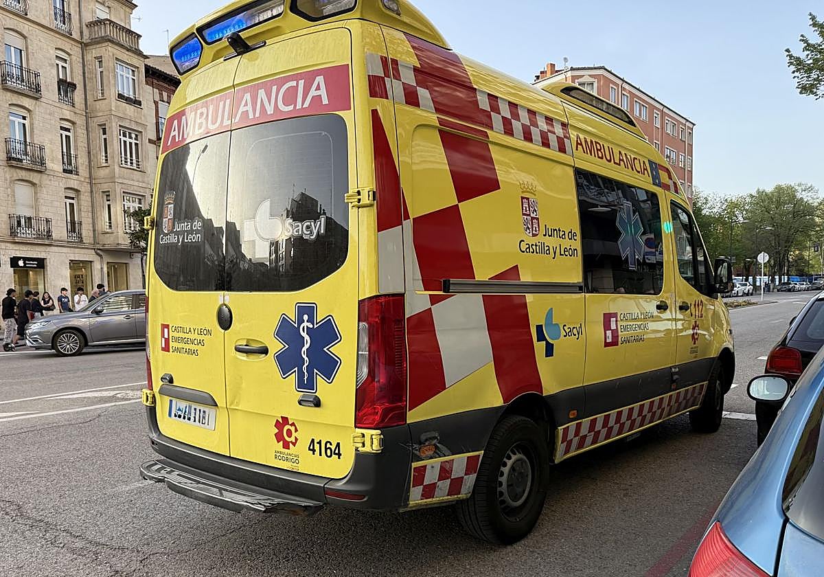 Herido tras sufrir un vuelco con su coche en una carretera del norte de Burgos