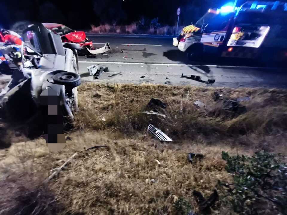 Así quedaron los vehículos tras el grave accidente. Fuente: Facebook Policía Local Ayamonte