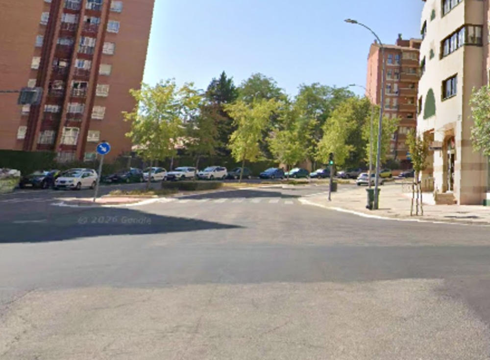 Dos heridos en un choque entre dos turismos en Parquesol