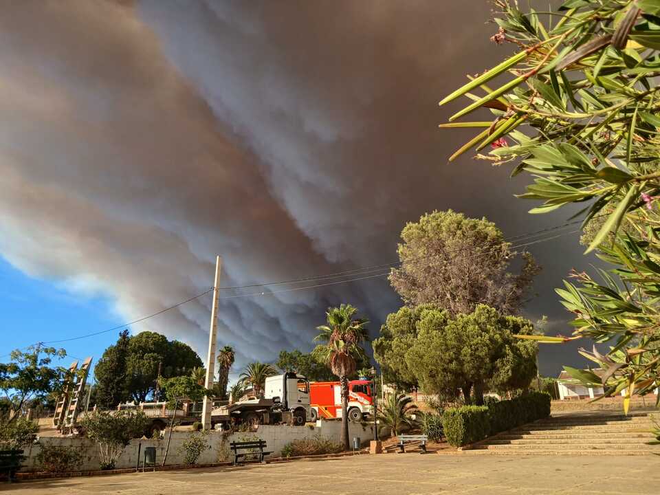 Incendio de Niebla: elevan la emergencia a nivel 2 y piden la intervención de la UME
