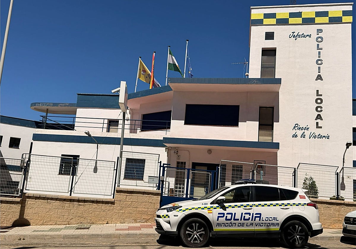 Investigan la sustracción de cuatro armas reglamentarias de la Jefatura de la Policía Local de Rincón de la Victoria