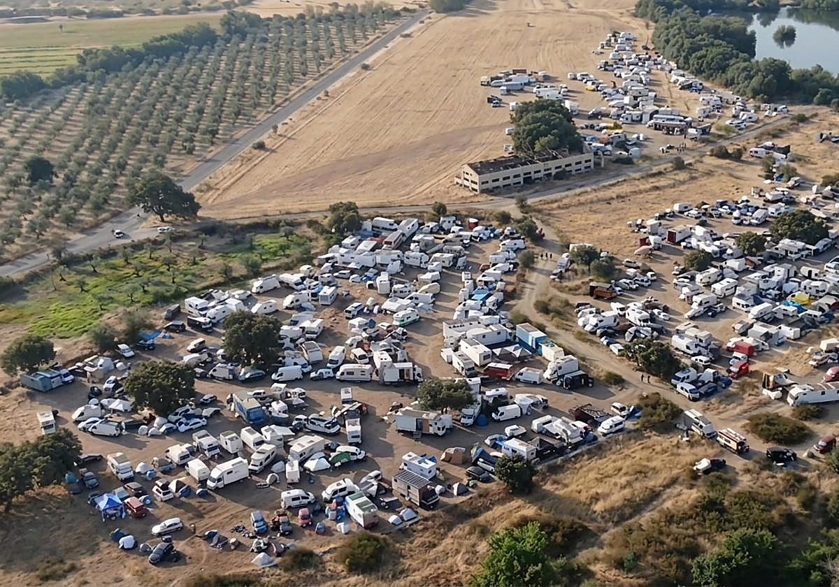 Una 'rave' ilegal en la localidad de La Granja obliga a la Guardia Civil a desplegar un dispositivo en la zona