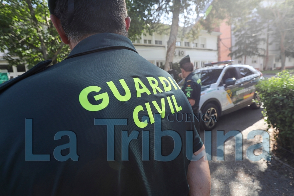 Detienen a dos personas por un presunto hurto en Alicante