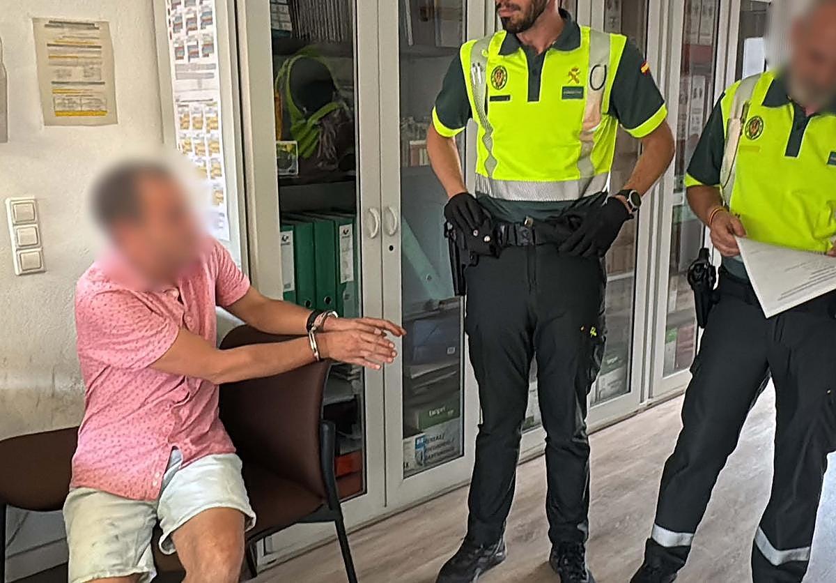 Detenido por conducción temeraria y drogado tras una persecución por la N-232