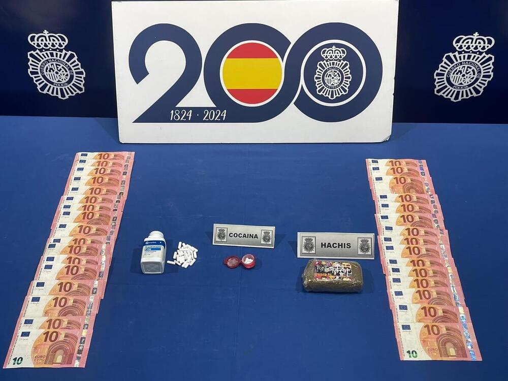 Sorprendido con coca, hachís y trankimazin por valor de 1.400€