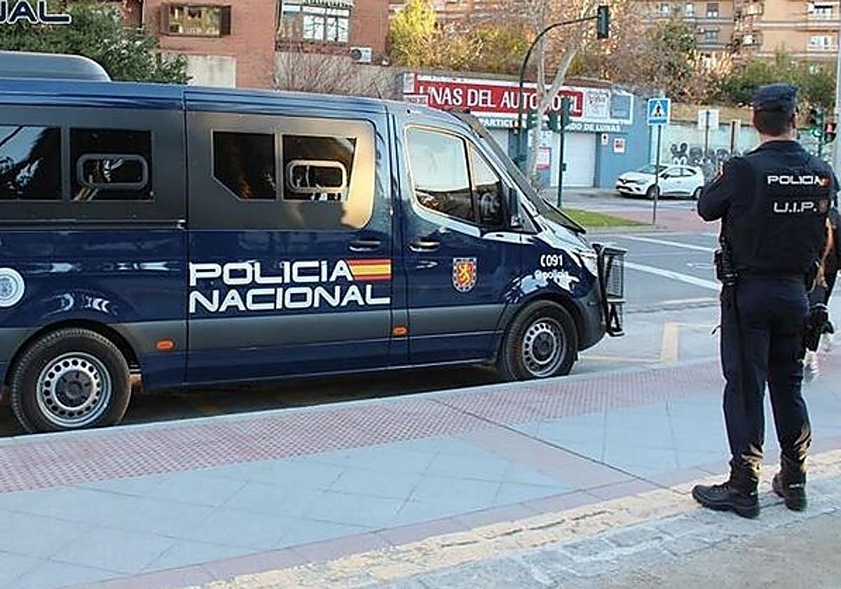 Detenido un hombre de 28 años en Estepona tras contar su mujer en una cafetería que le infligía malos tratos