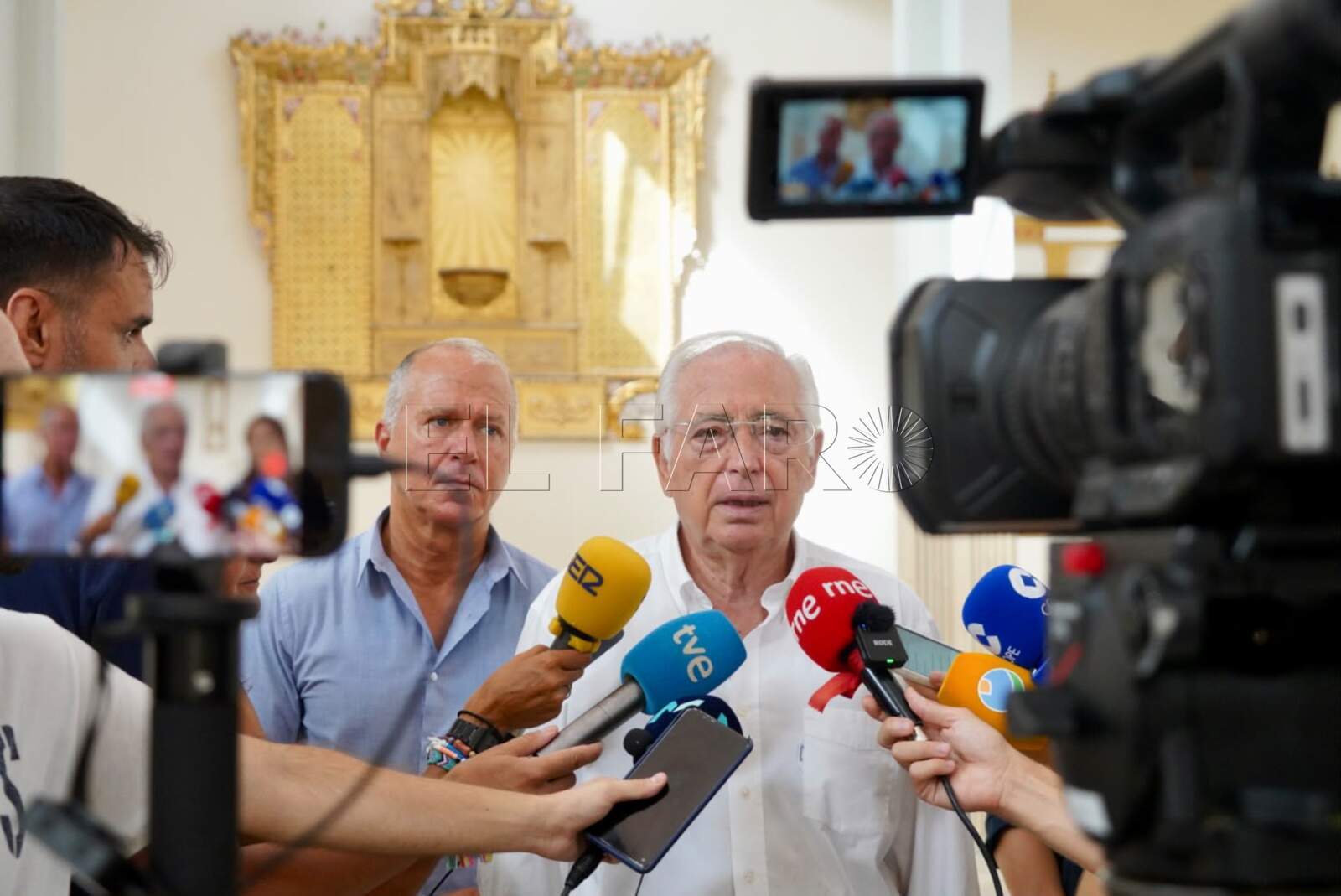 Imbroda asegura que Melilla permanece al margen de la crisis migratoria vivida en Ceuta y llama a mantener la confianza en la ciudad