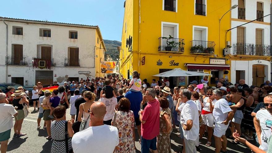 Agresión homófoba a cinco menores en Benialí (Alicante) al grito de “Viva Vox” y “Viva Franco”