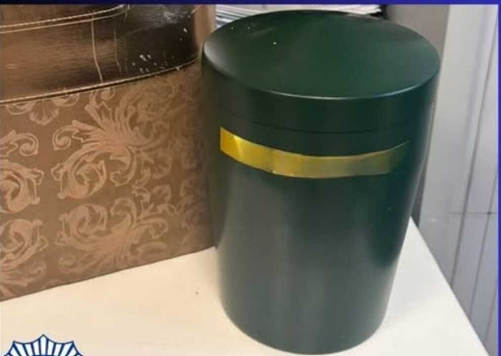 La Policía de Benidorm pide ayuda ciudadana para encontrar una urna funeraria extraviada