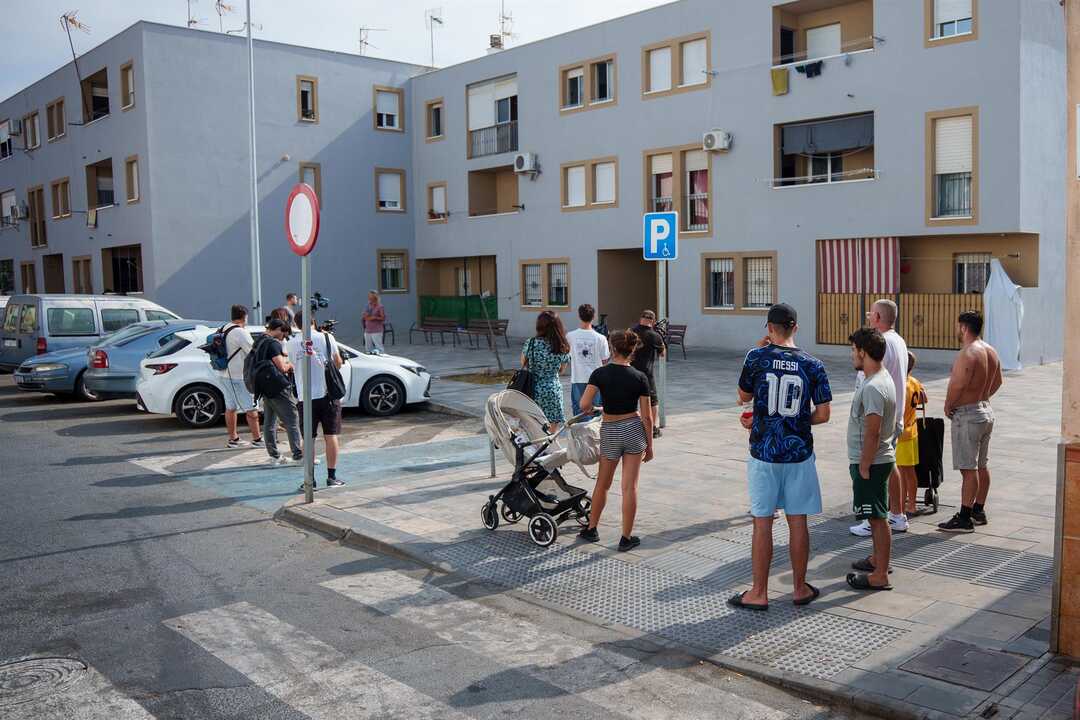 Continúa la tragedia: muere el bebé de la mujer tiroteada en Isla Cristina y apuntan a la rendición de cuentas entre clanes
