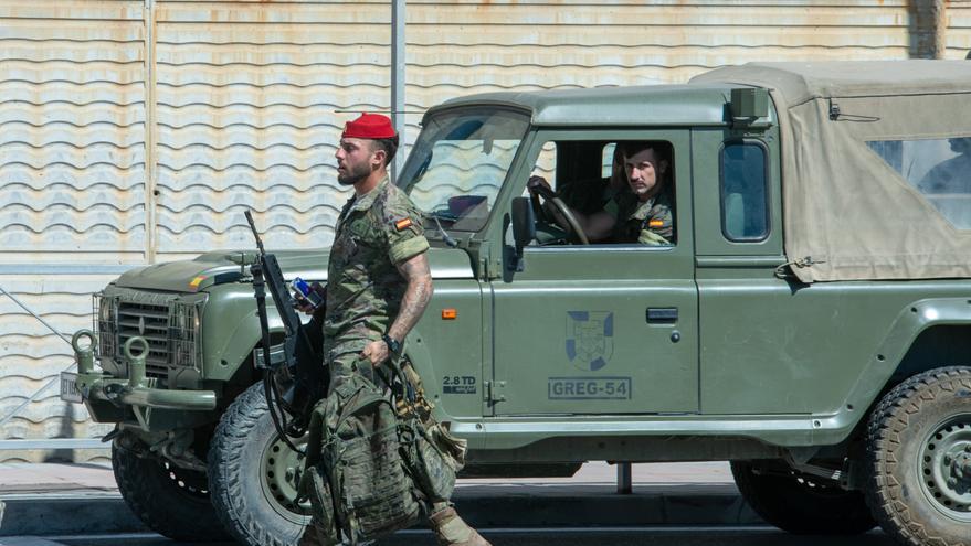 Detectados una decena de casos de sarna entre los militares desplazados a Ceuta