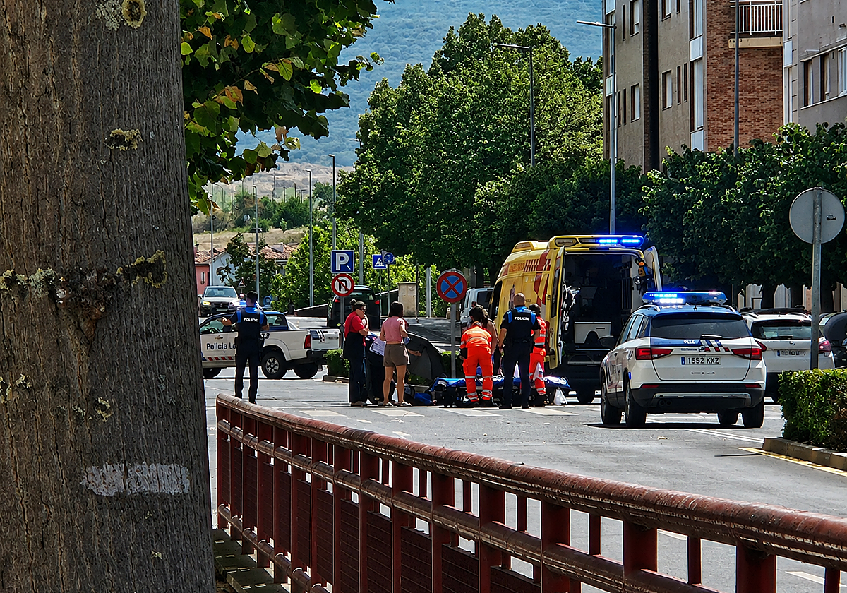 Un motorista resulta herido tras ser atropellado por un turismo en Miranda de Ebro