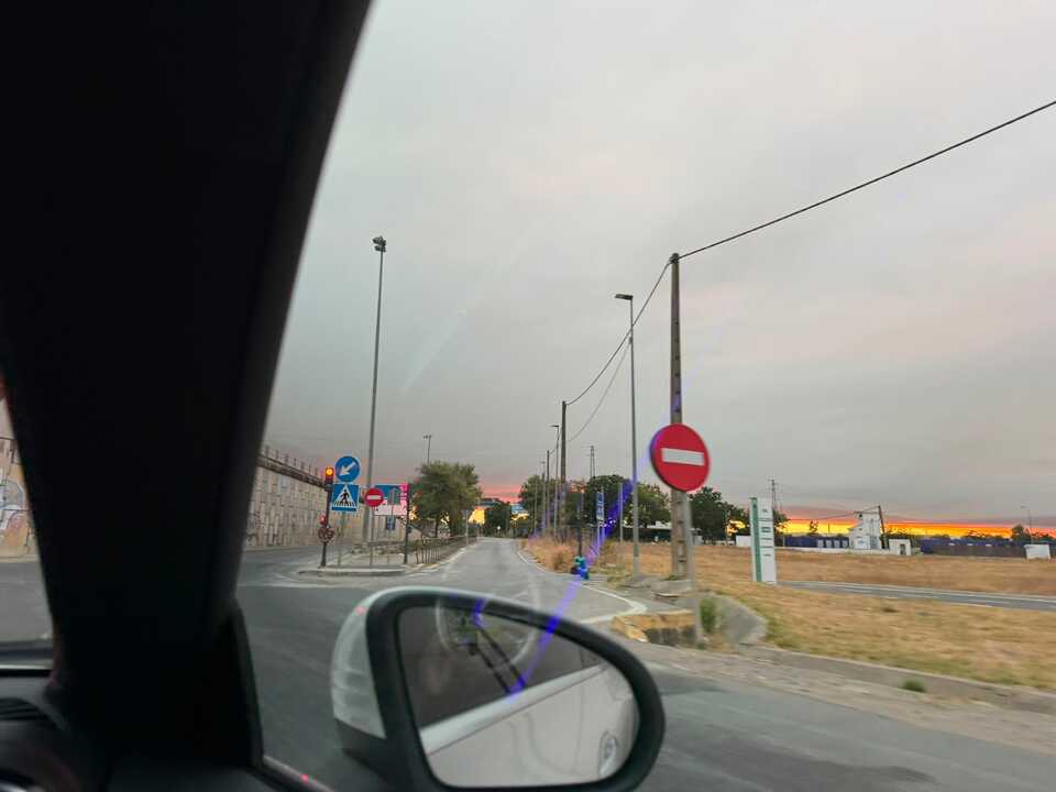 Humareda del incendio de Niebla divisada desde Sevilla.