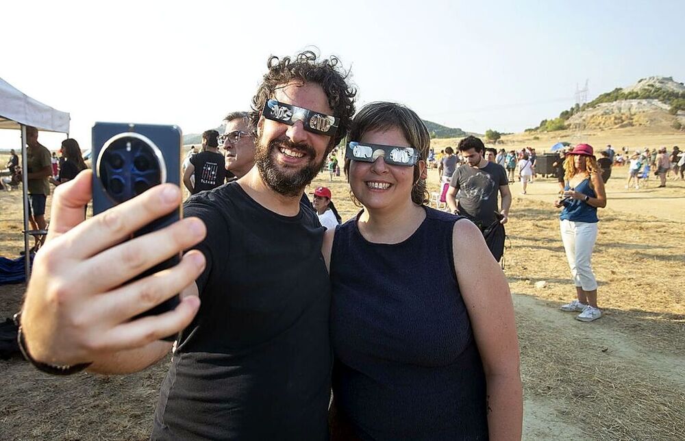 Ninguna lesión ocular atribuible al eclipse