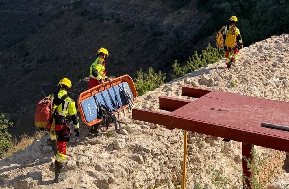 Herido un trabajador de 60 años tras caer desde dos metros