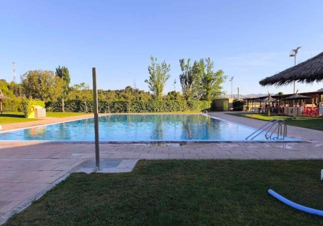 piscina municipal jorba