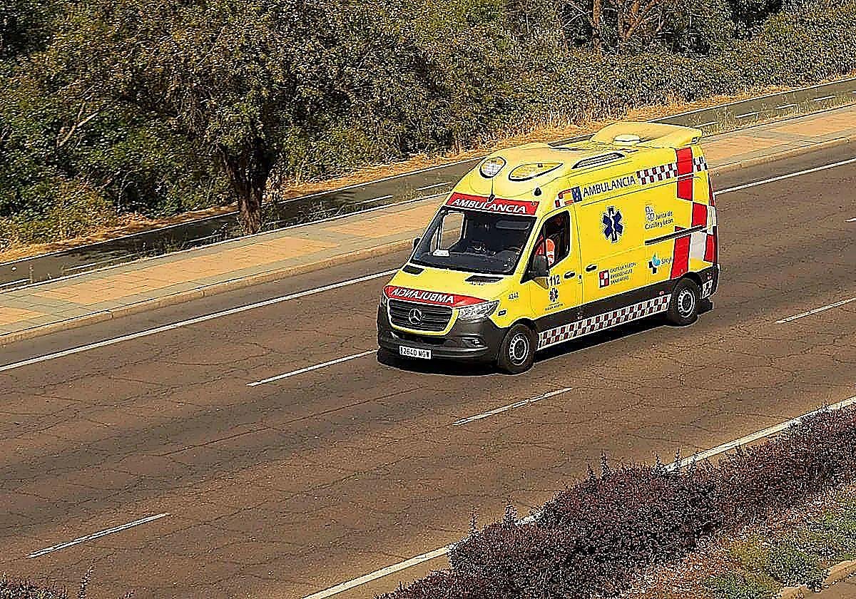 Nueve heridos después de que un turismo chocara contra una furgoneta accidentada en Burgos