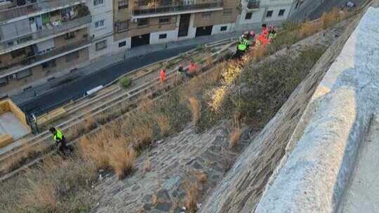 Un hombre de 73 años cae desde el muro del Parque Esperanza junto al Alonso Sánchez