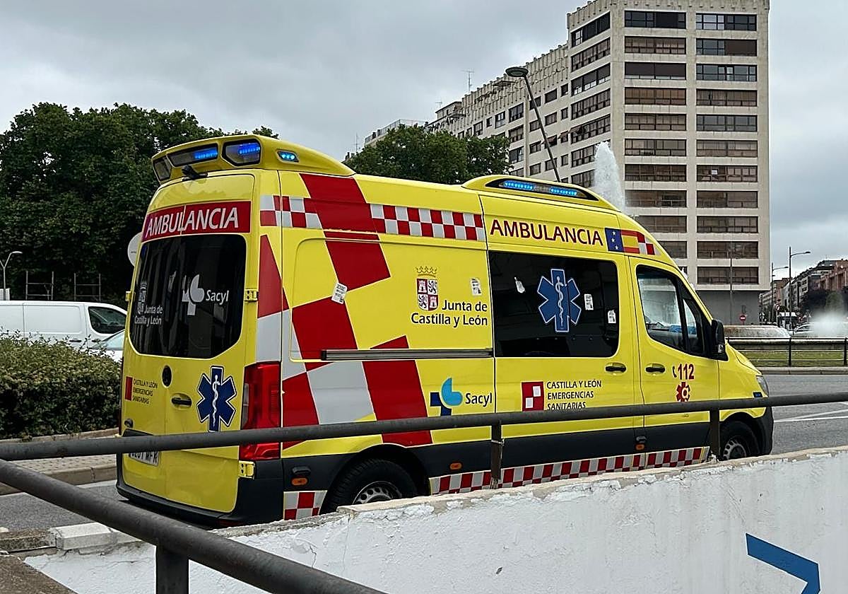 Varios heridos en Burgos al colisionar dos coches cuando uno daba marcha atrás