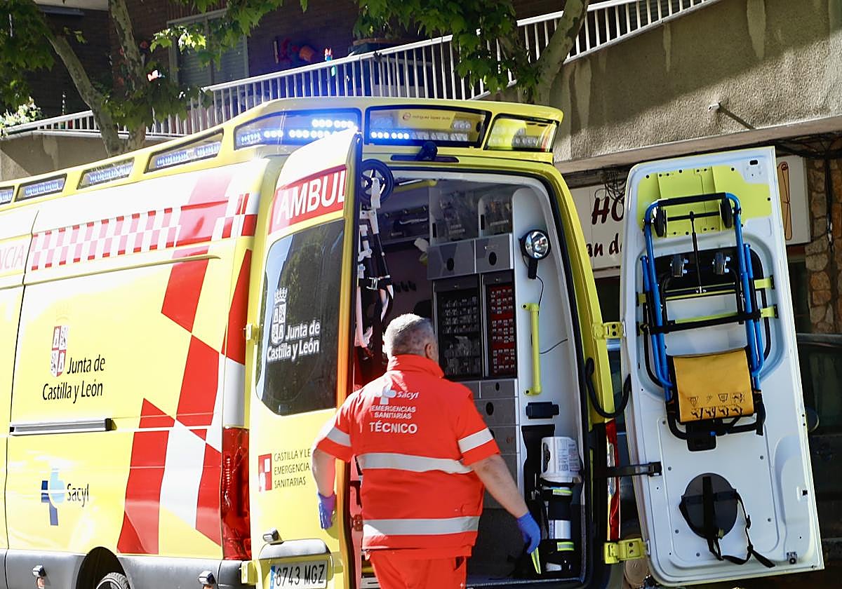 Accidente en Babilafuente: hombre de 40 años herido tras chocar con un turismo en su patinete