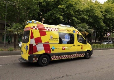 Herido el conductor de un patinete tras chocar contra un turismo