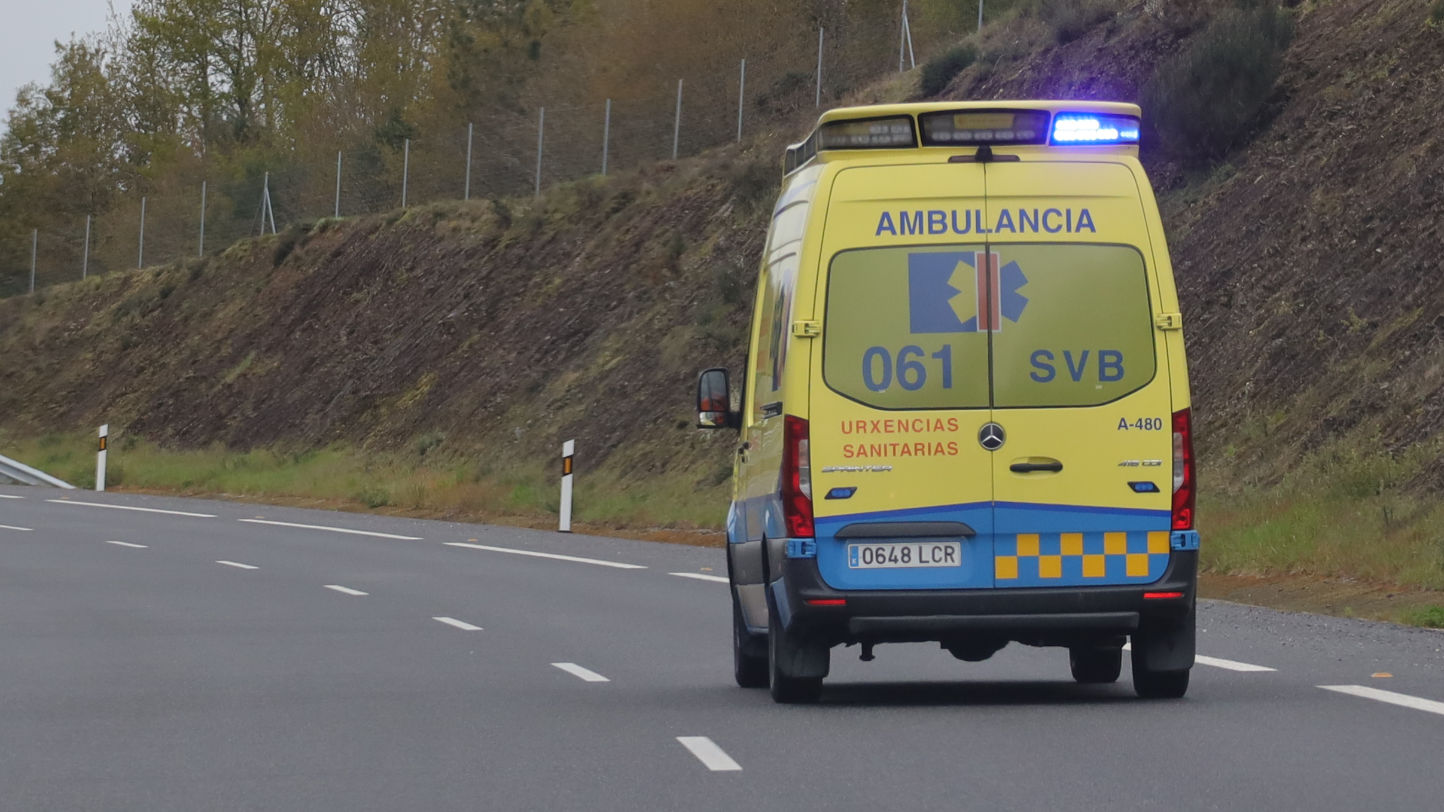 Accidente en la A-52: Choque en cadena entre siete vehículos deja cinco heridos, entre ellos dos menores