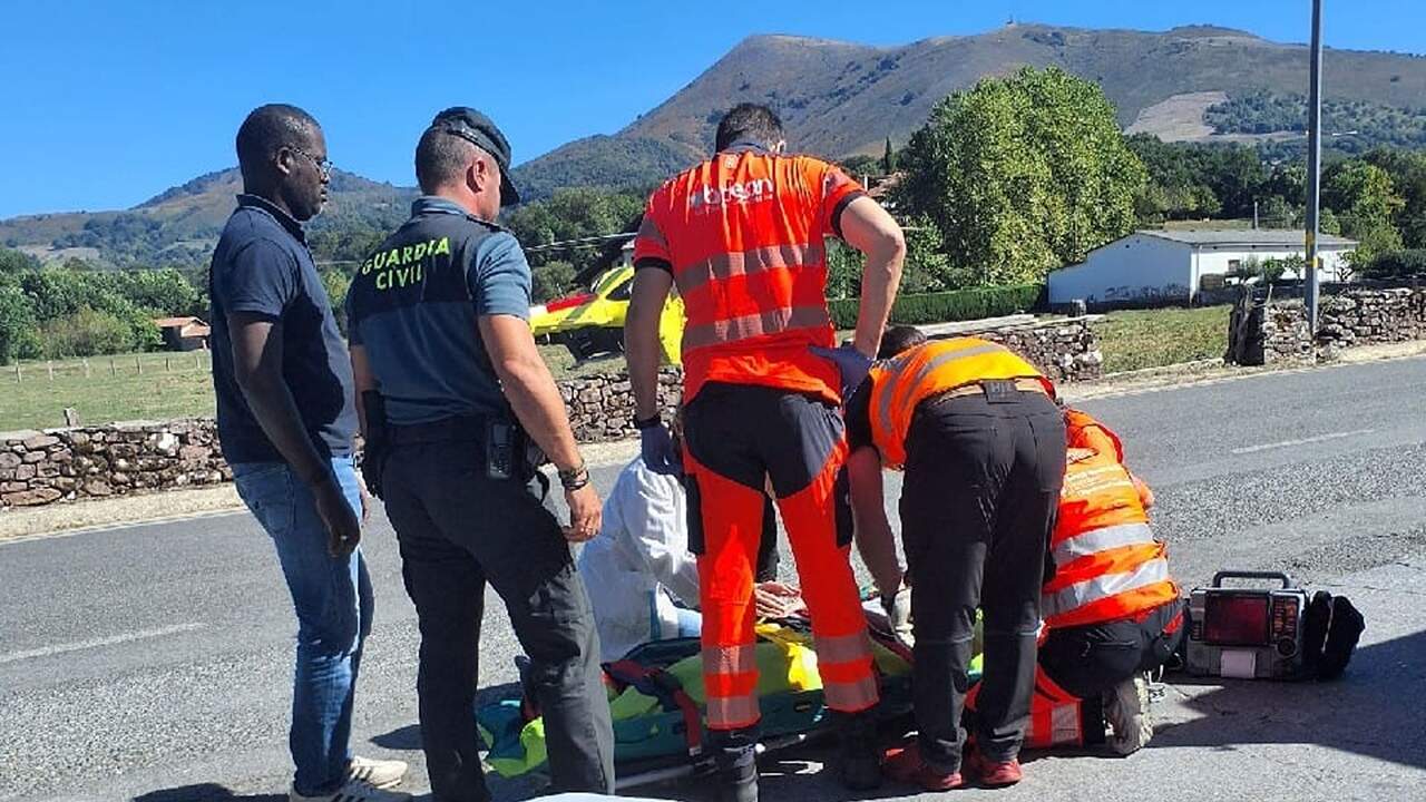 Grave caída en un rocódromo de Baztan: un hombre de 48 años se precipita desde unos diez metros mientras escalaba