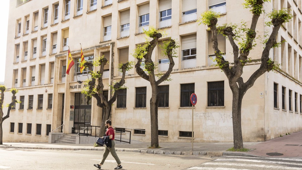 A juicio por matar a su expareja a pedradas en Calafell