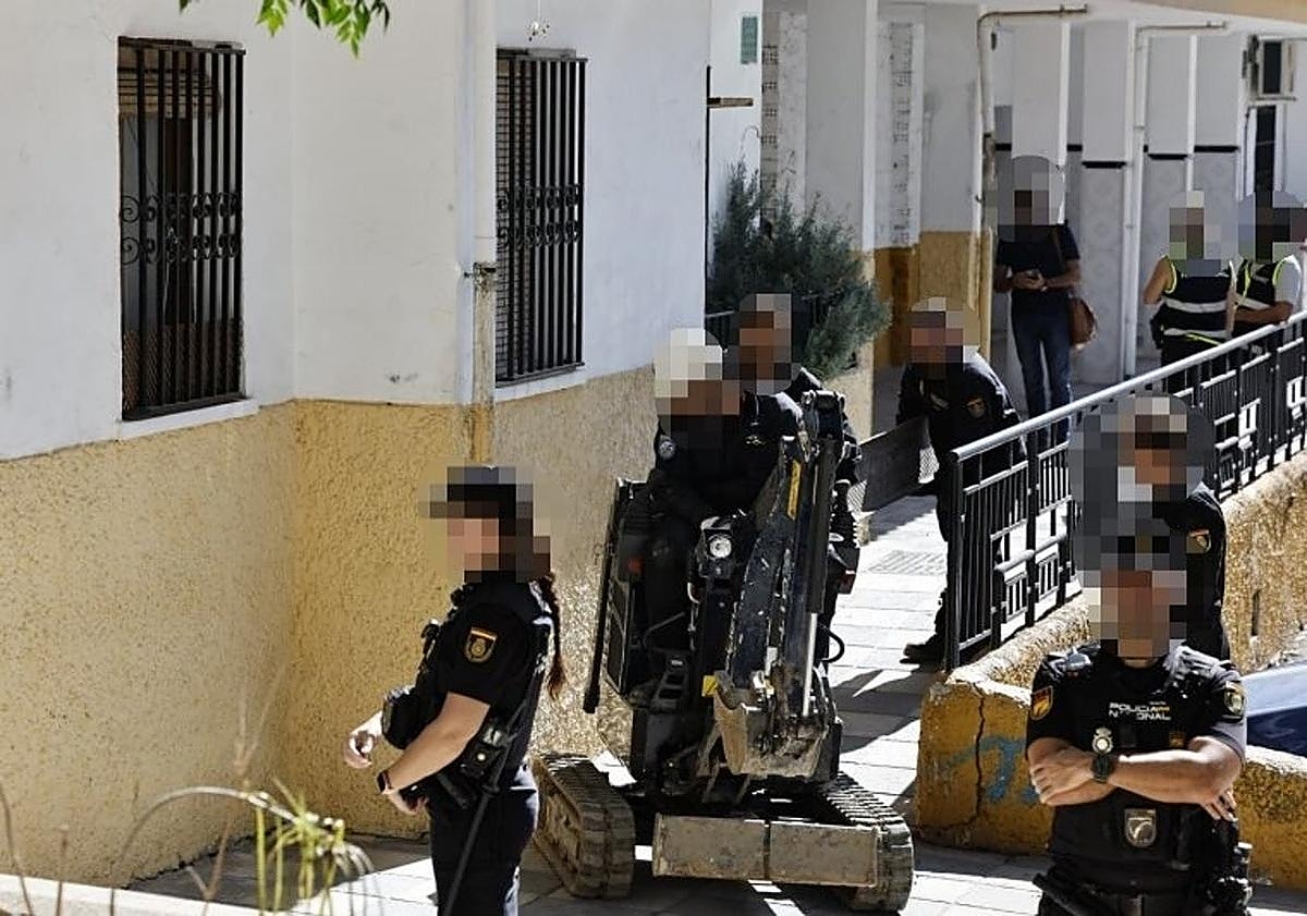 Desaparecido desde 2021: La Policía detiene a cuatro sospechosos en el caso de Alejandro Navarro tras encontrar sus pertenencias en un registro